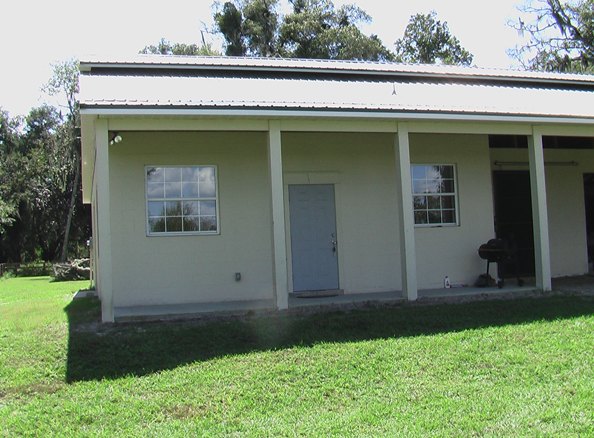 WelBreds Show Barn apartment porch